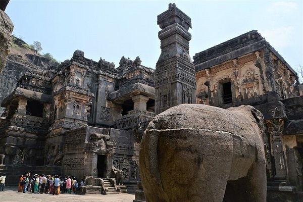 car-rental-ellora-caves
